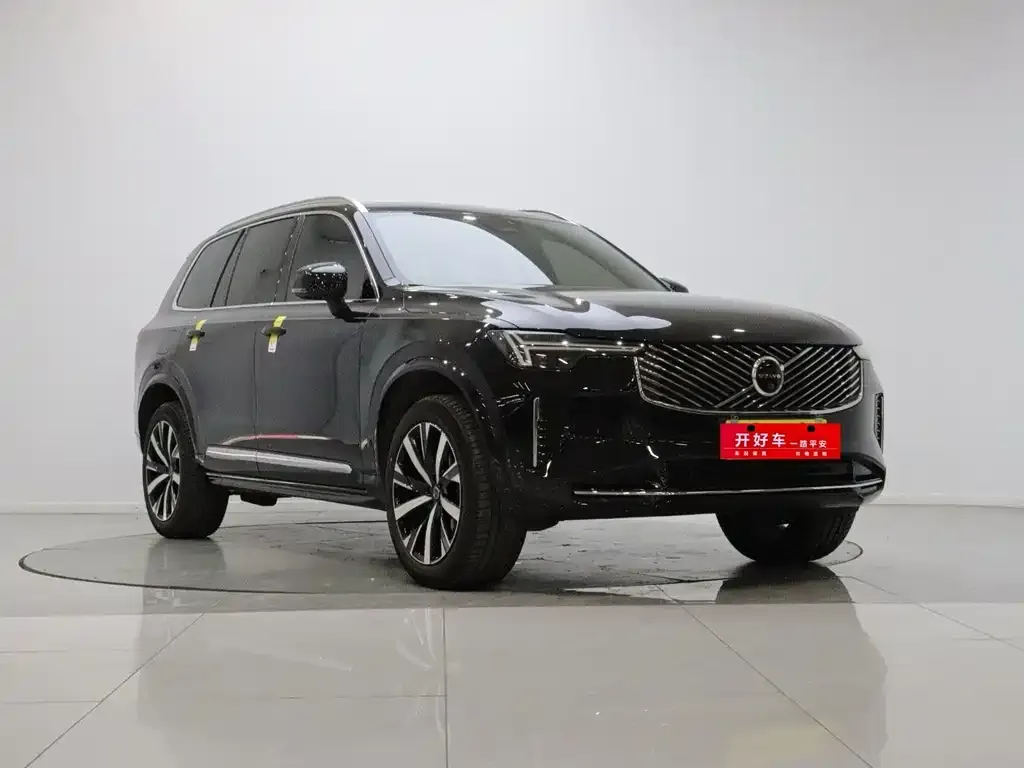 Volvo XC90 — фото 3