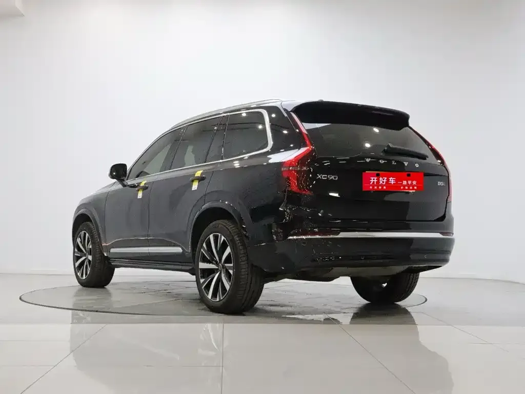 Volvo XC90 — фото 7