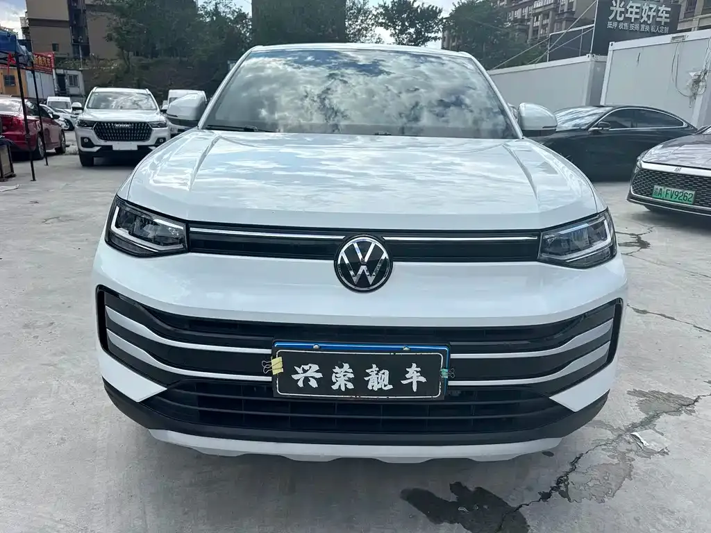 Volkswagen Tharu — фото 3