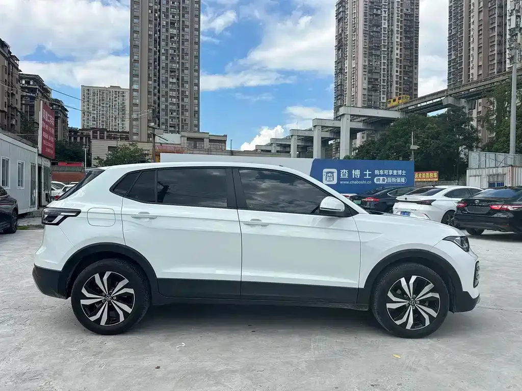 Volkswagen Tharu — фото 8