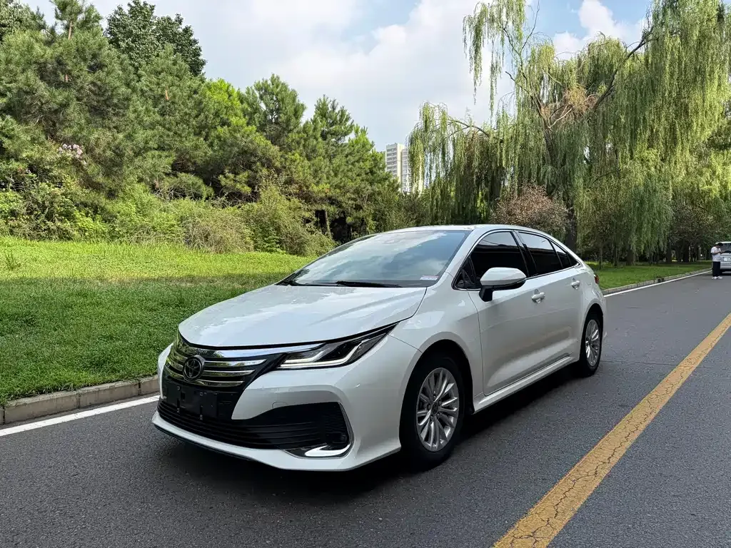 Toyota Allion — фото 1