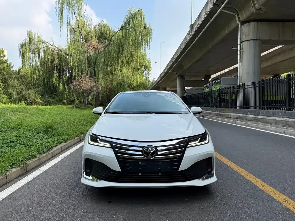 Toyota Allion — фото 10