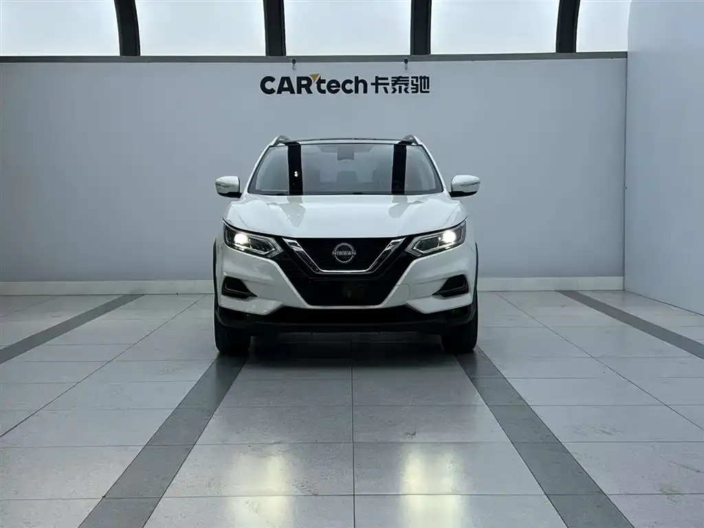 Nissan Qashqai — фото 2