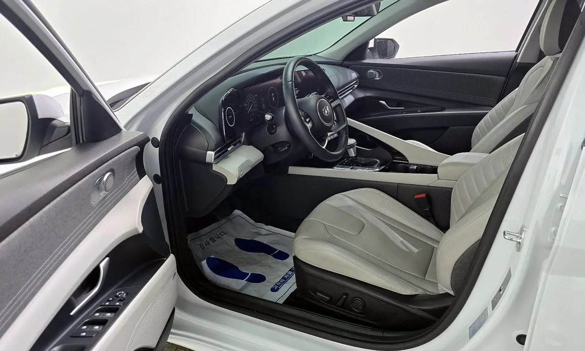 Hyundai AVANTE — фото 3