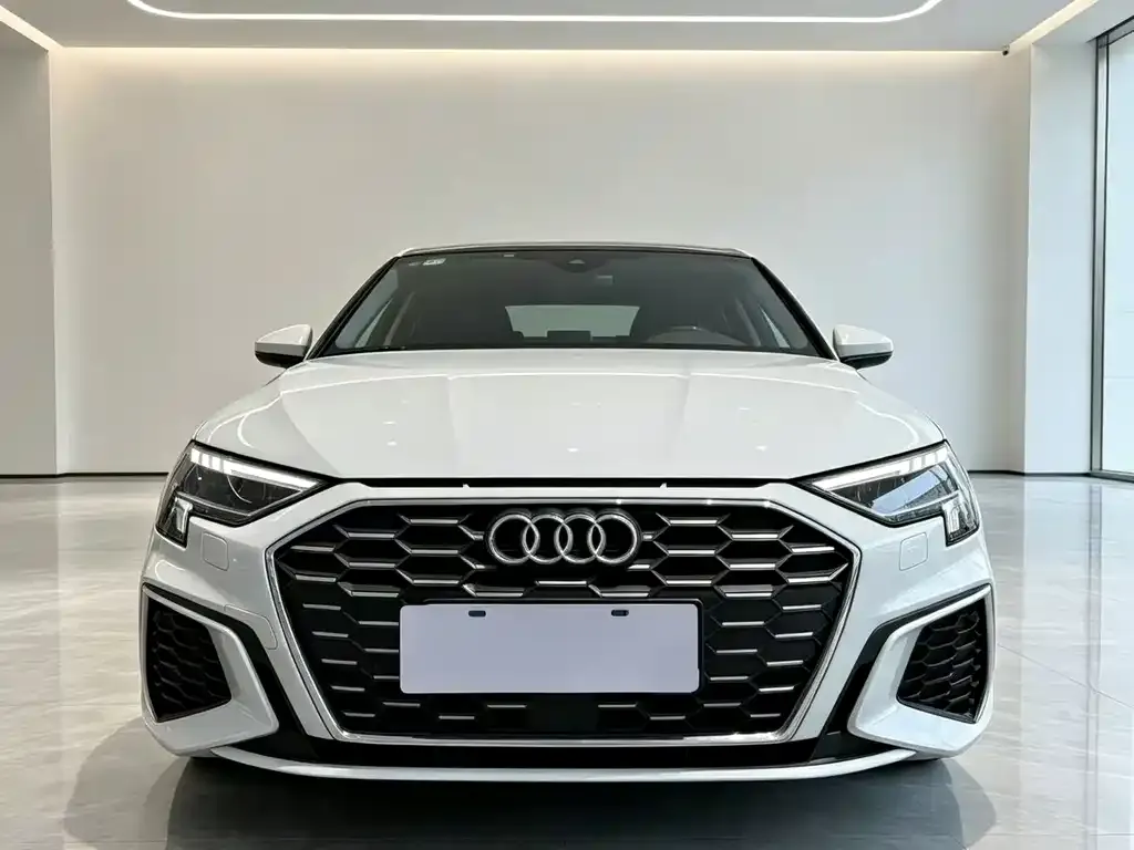 Audi A3 — фото 2
