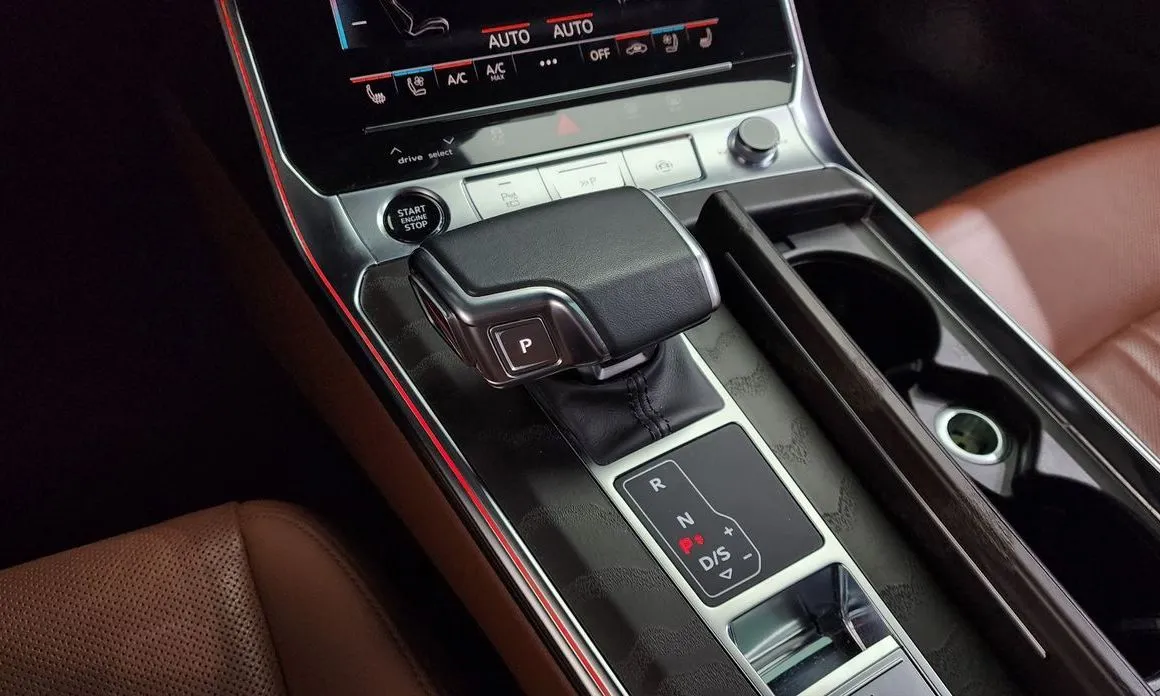 Audi A6 — фото 6