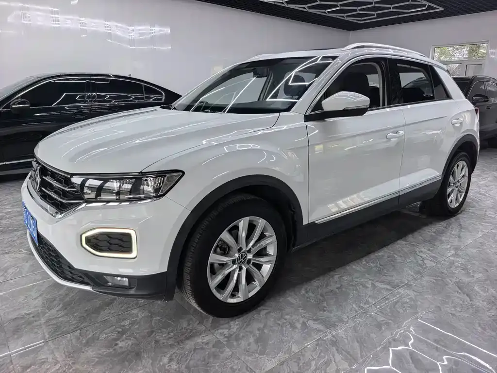 Volkswagen T-Roc — фото 4