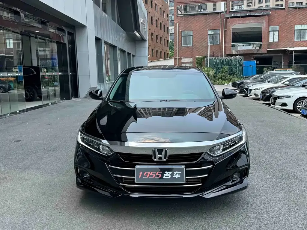 Honda Accord — фото 7