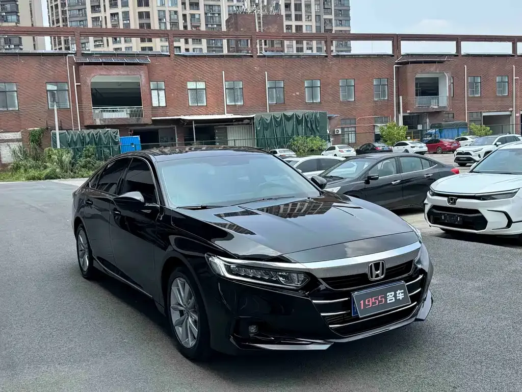 Honda Accord — фото 3