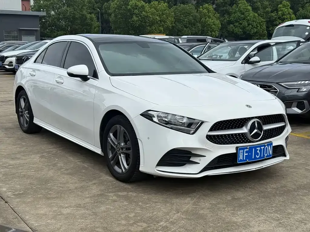 Mercedes-Benz A-Class — фото 9