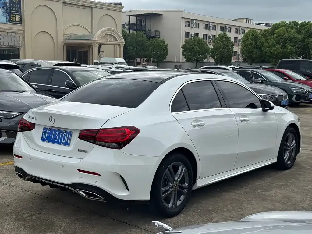 Mercedes-Benz A-Class — фото 10