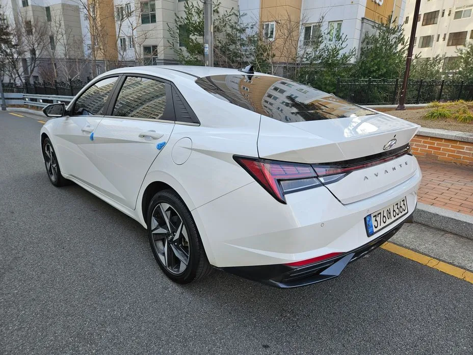 Hyundai AVANTE — фото 5