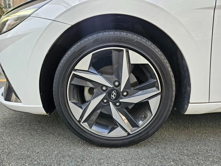 Hyundai AVANTE — фото 4