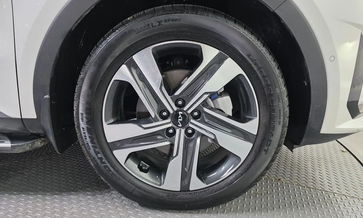 Kia Sorento — фото 9