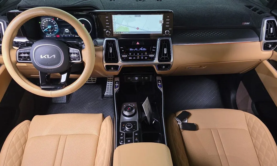 Kia Sorento — фото 10