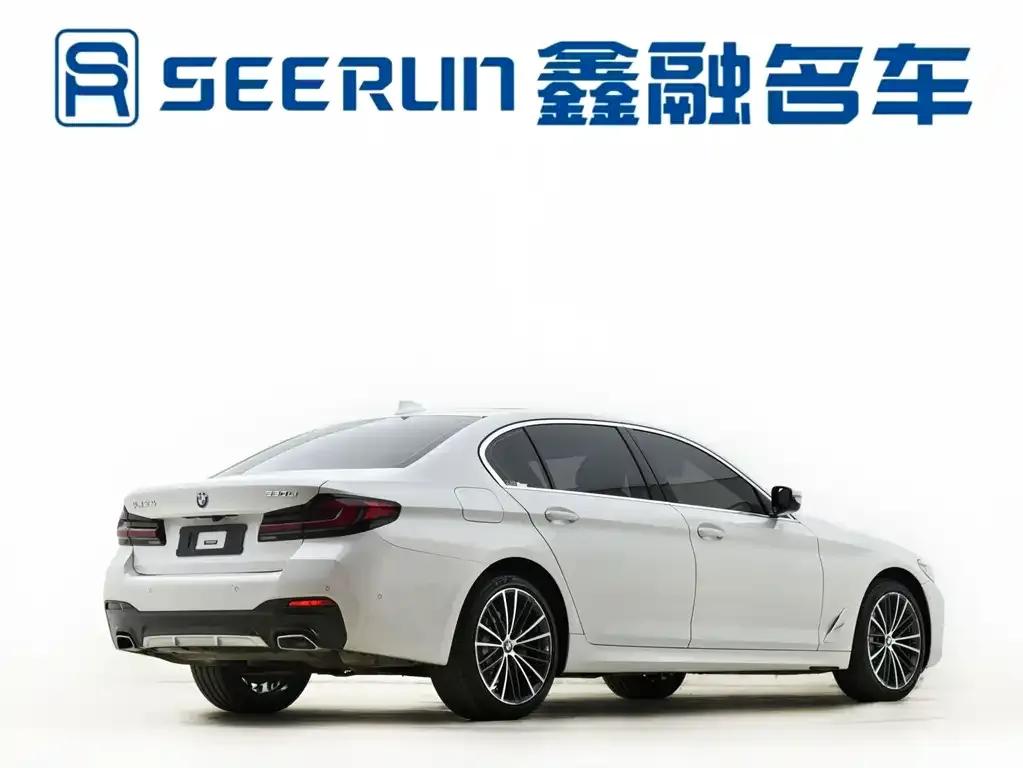 BMW 5 Series — фото 4