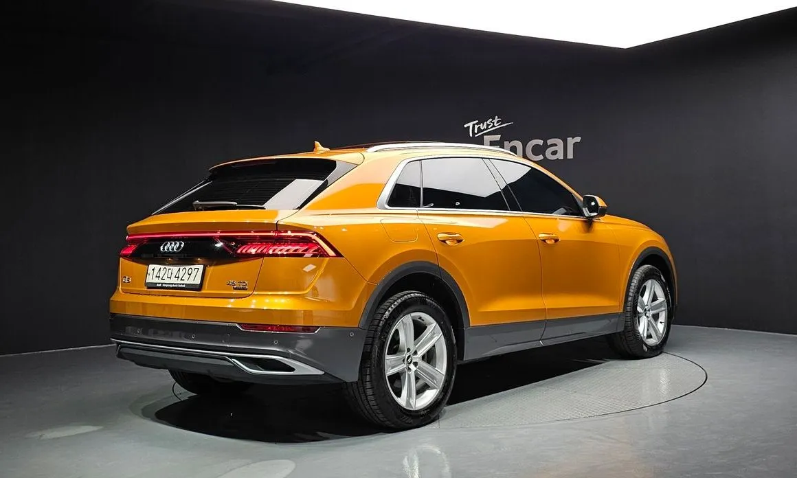 Audi Q8 — фото 2