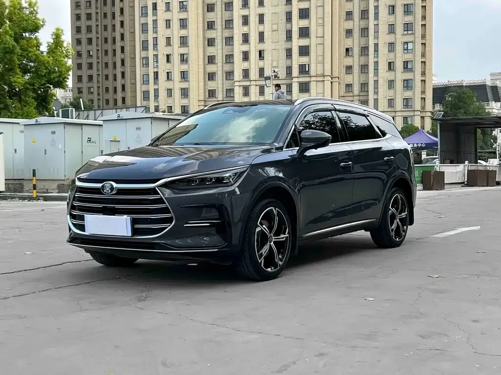 BYD Tang New Energy — фото 1