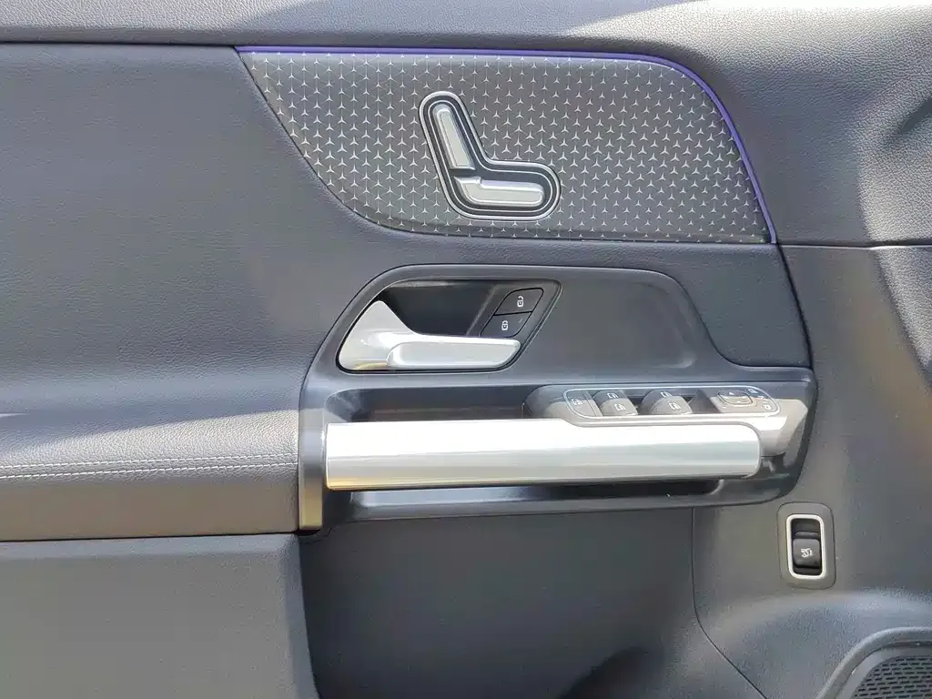 Mercedes-Benz GLA — фото 5