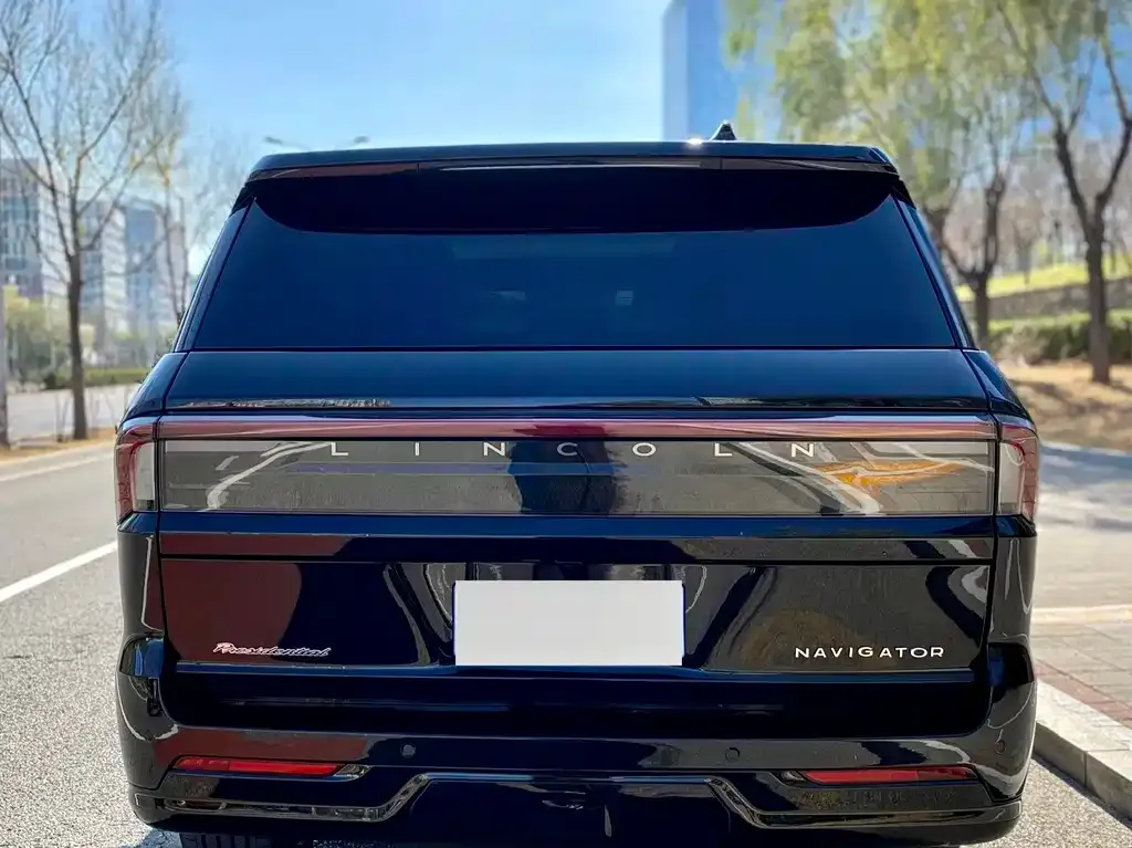 Lincoln Navigator — фото 6