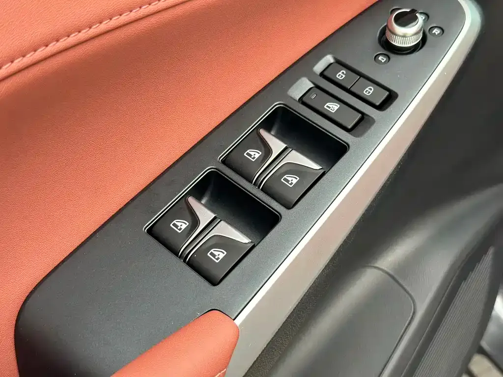 Changan CS75PLUS — фото 3