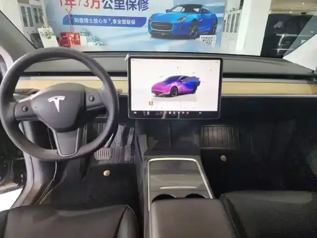 Tesla Model Y — фото 6