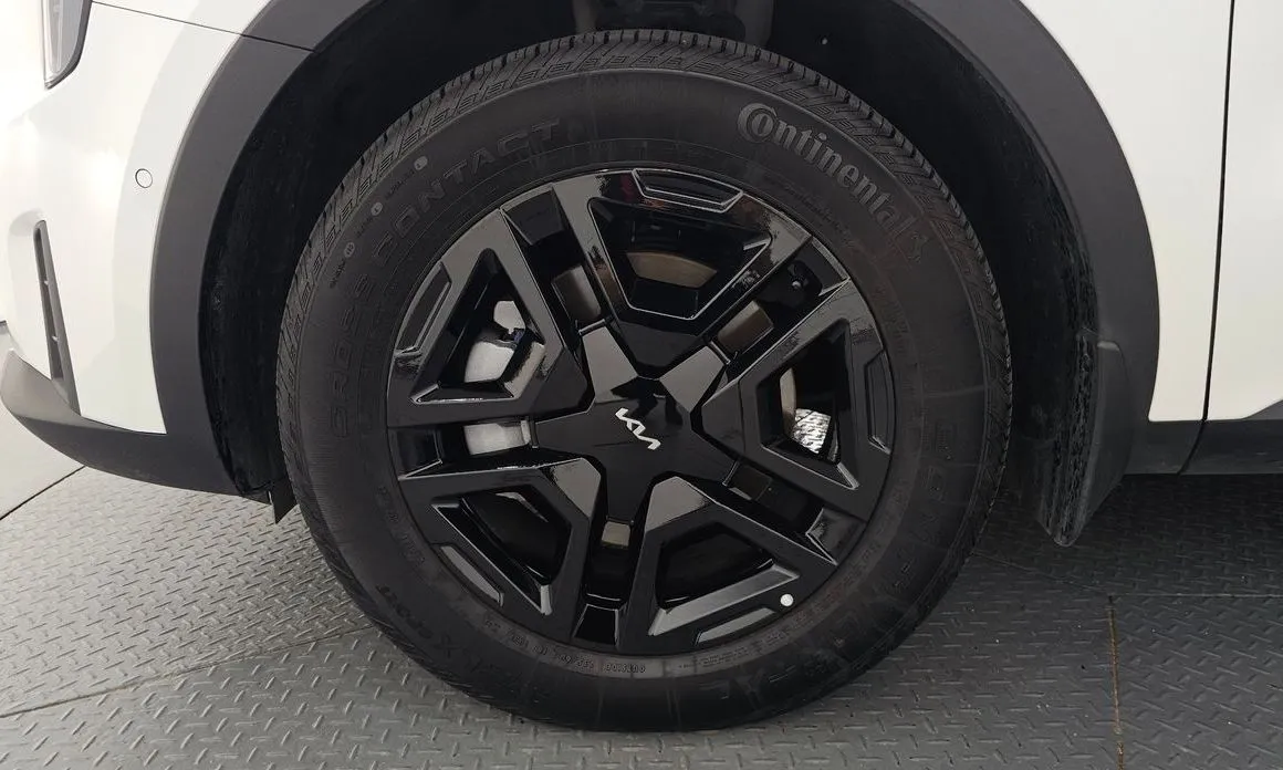 Kia Sorento — фото 9