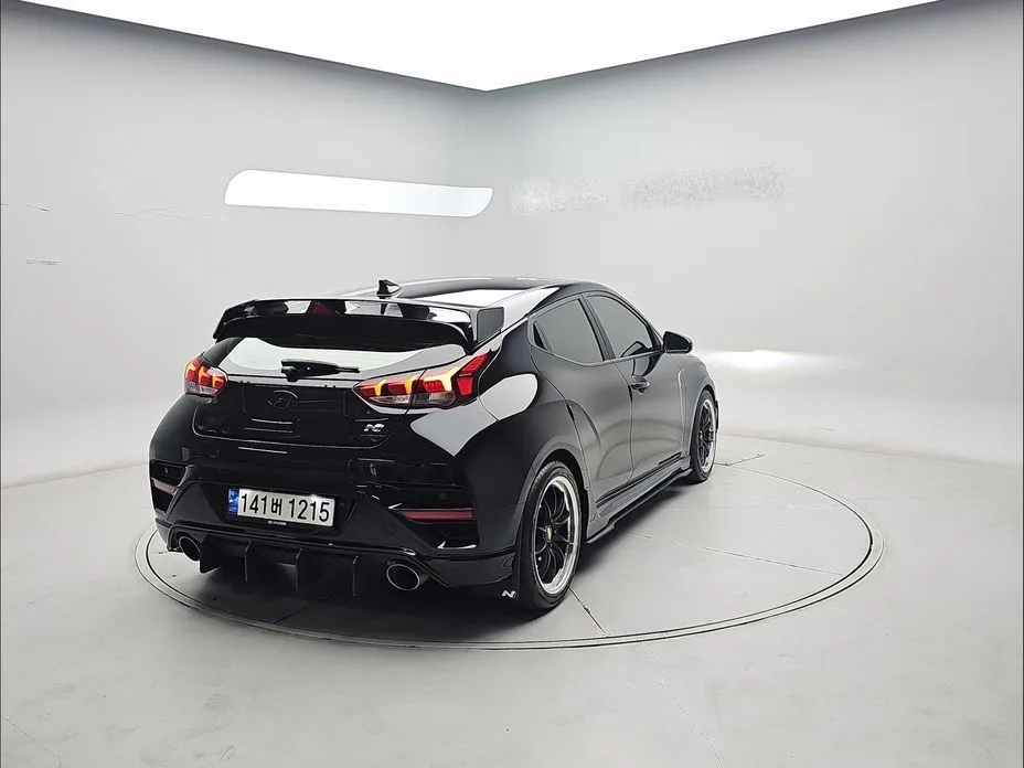 Hyundai Veloster — фото 7