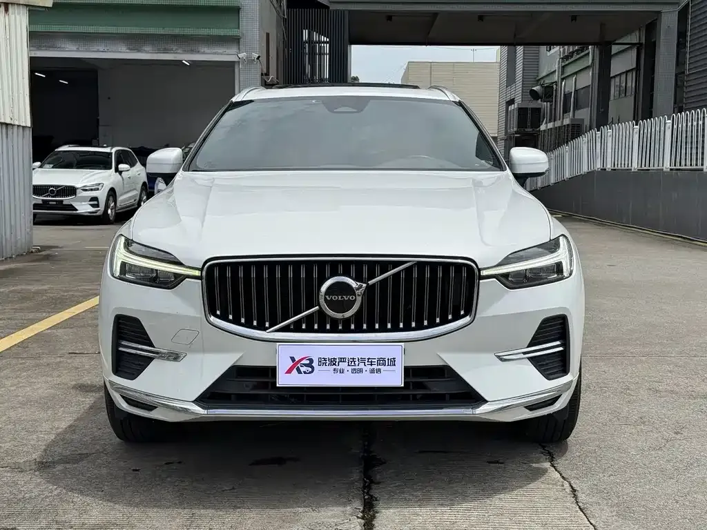 Volvo XC60 — фото 6