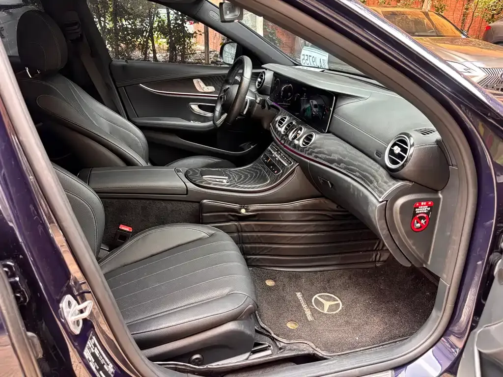 Mercedes-Benz E-Class (Import) — фото 6