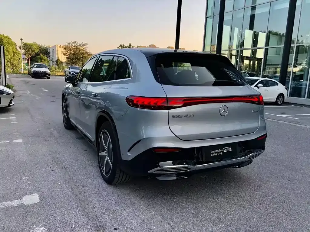 Mercedes-Benz EQS SUV — фото 2