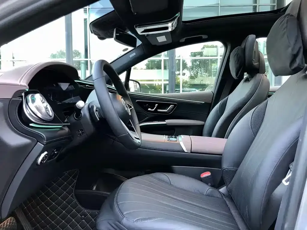 Mercedes-Benz EQS SUV — фото 9