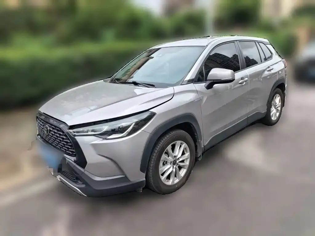 Toyota Corolla Cross — фото 1