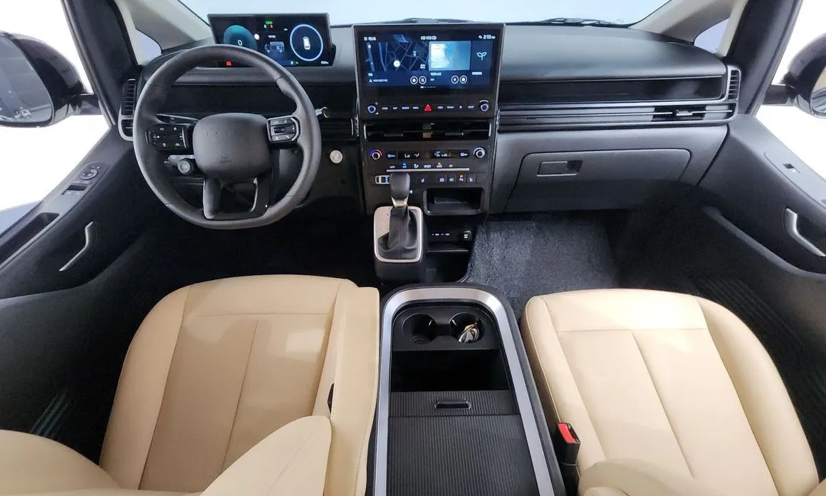 Hyundai Staria — фото 9