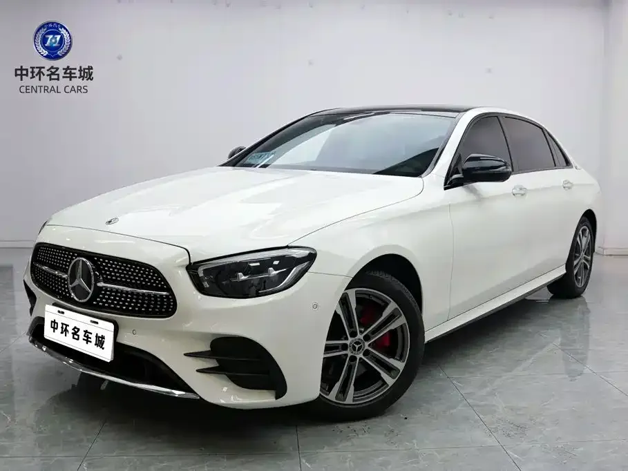 Mercedes-Benz E-Class — фото 1