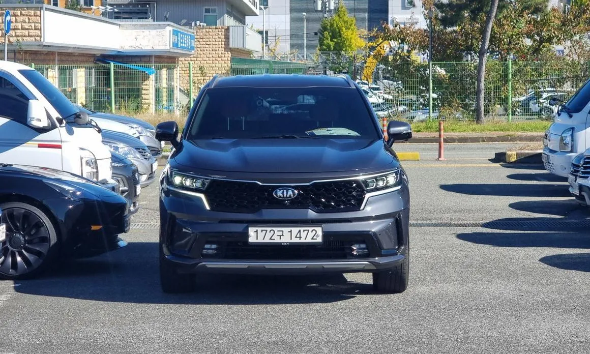 Kia Sorento — фото 9