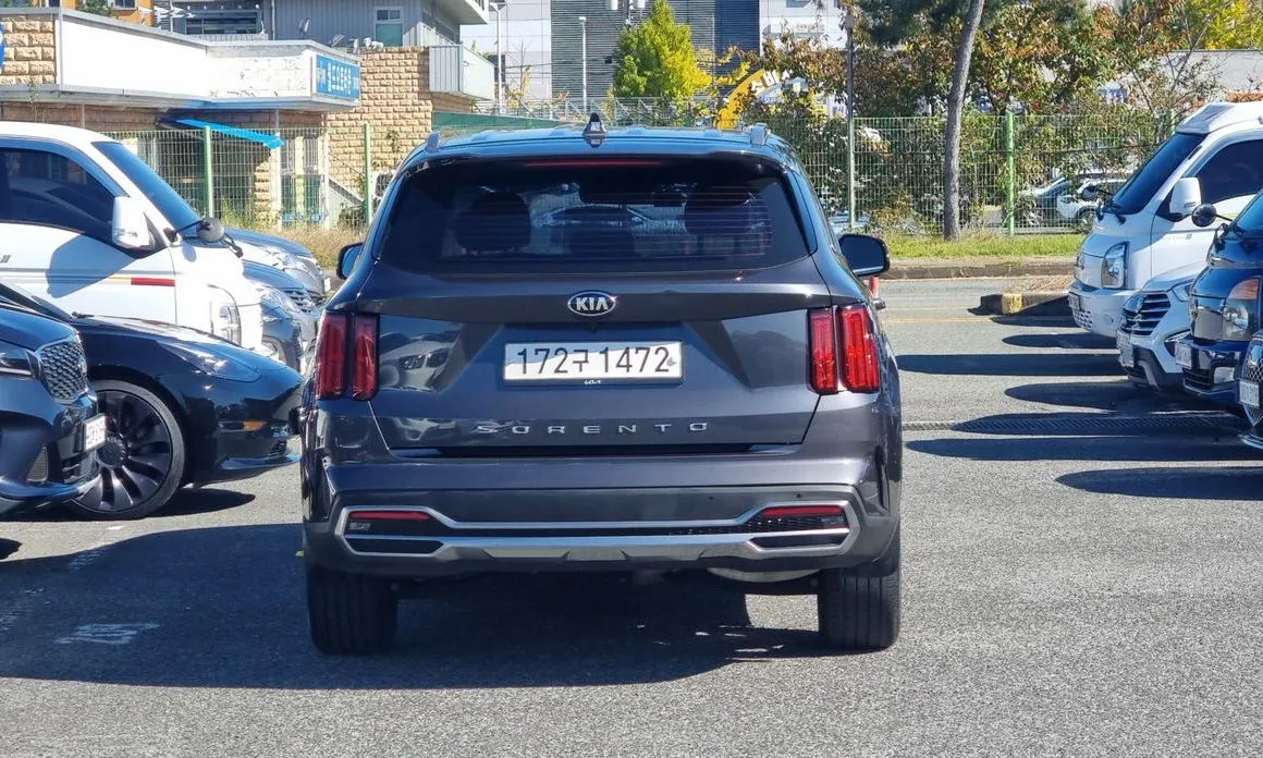 Kia Sorento — фото 6