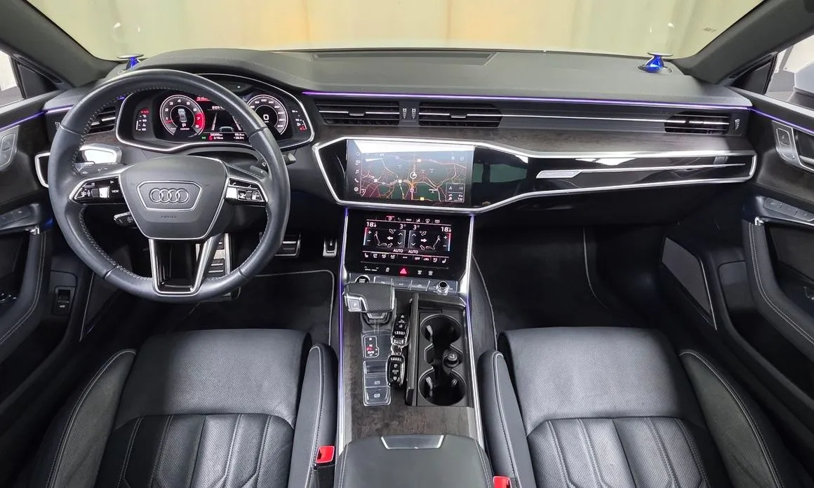 Audi A7 — фото 10
