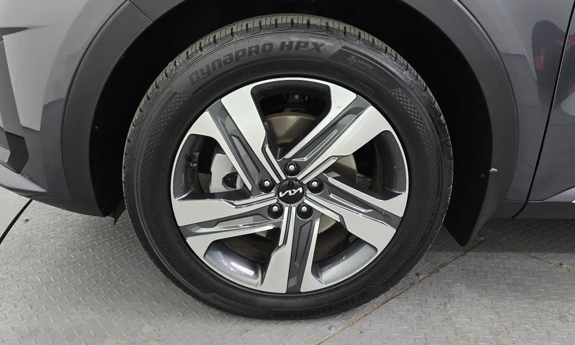 Kia Sorento — фото 8