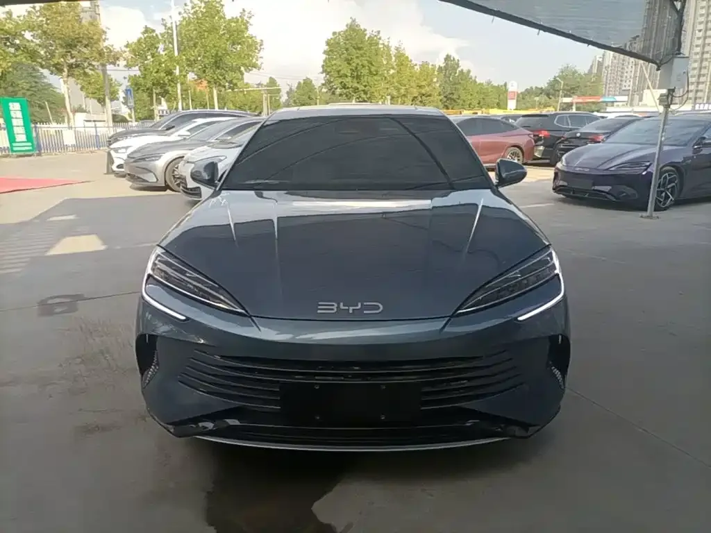 BYD Seal — фото 6