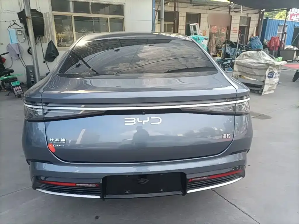 BYD Seal — фото 4