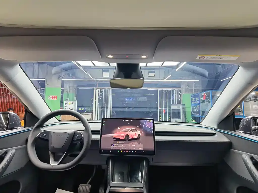 Tesla Model Y — фото 9