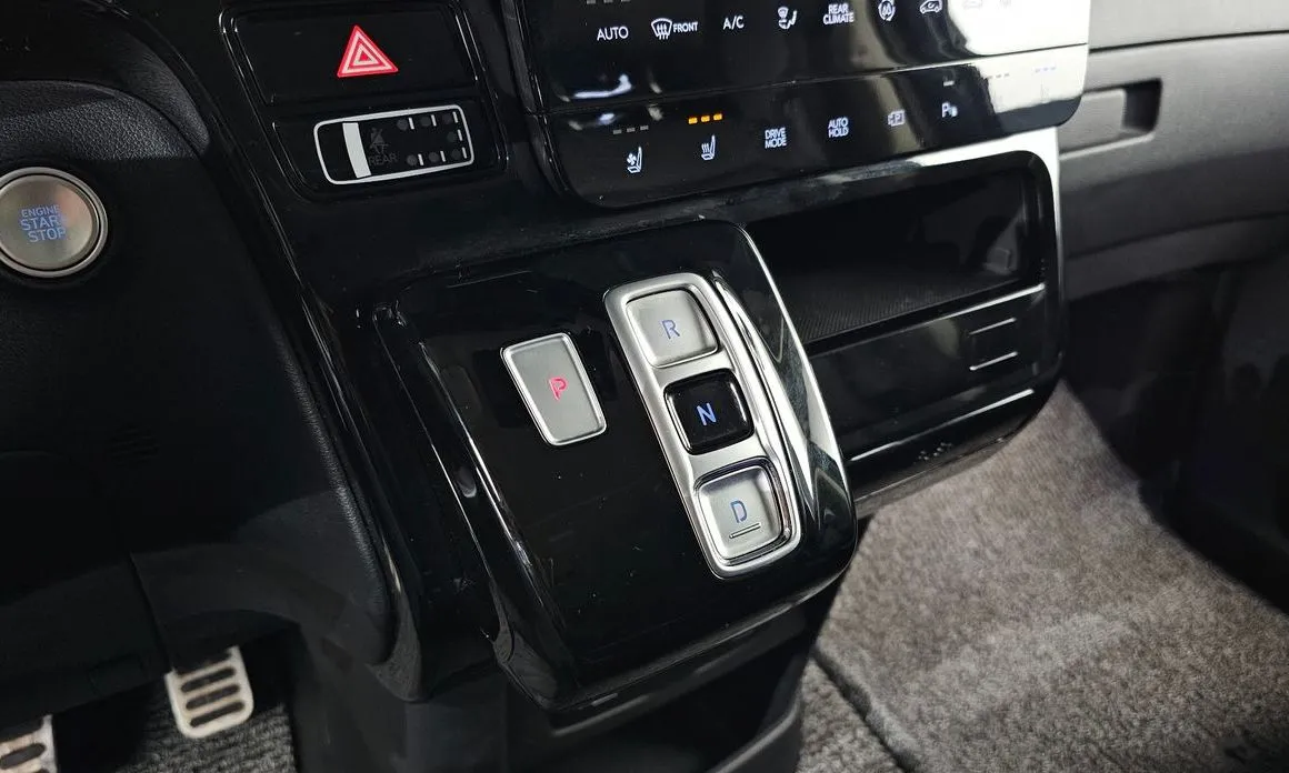 Hyundai Staria — фото 6
