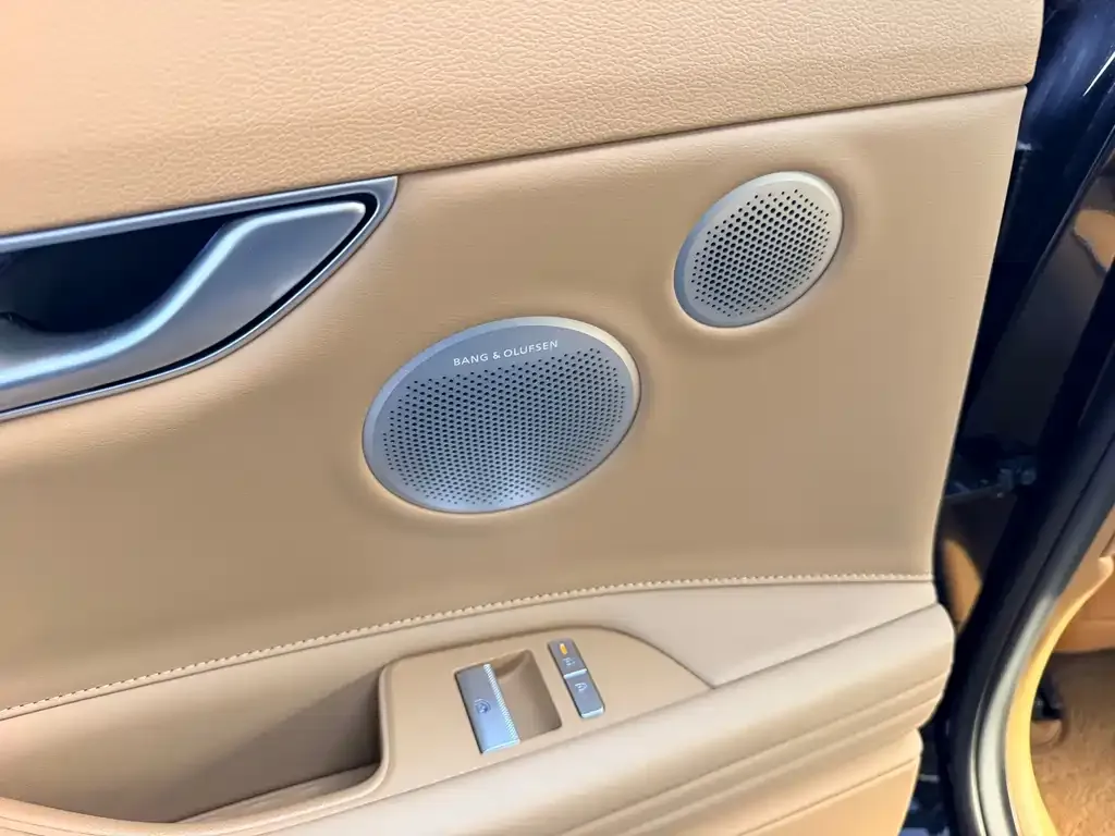 Genesis G80 — фото 9