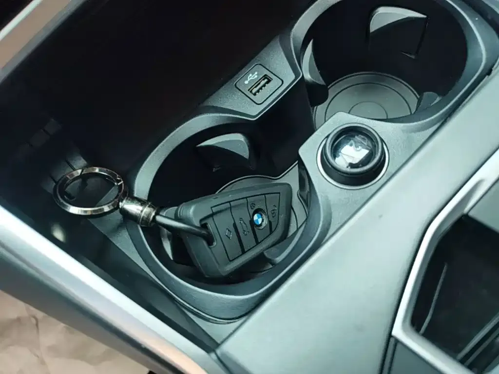 BMW i3 — фото 9