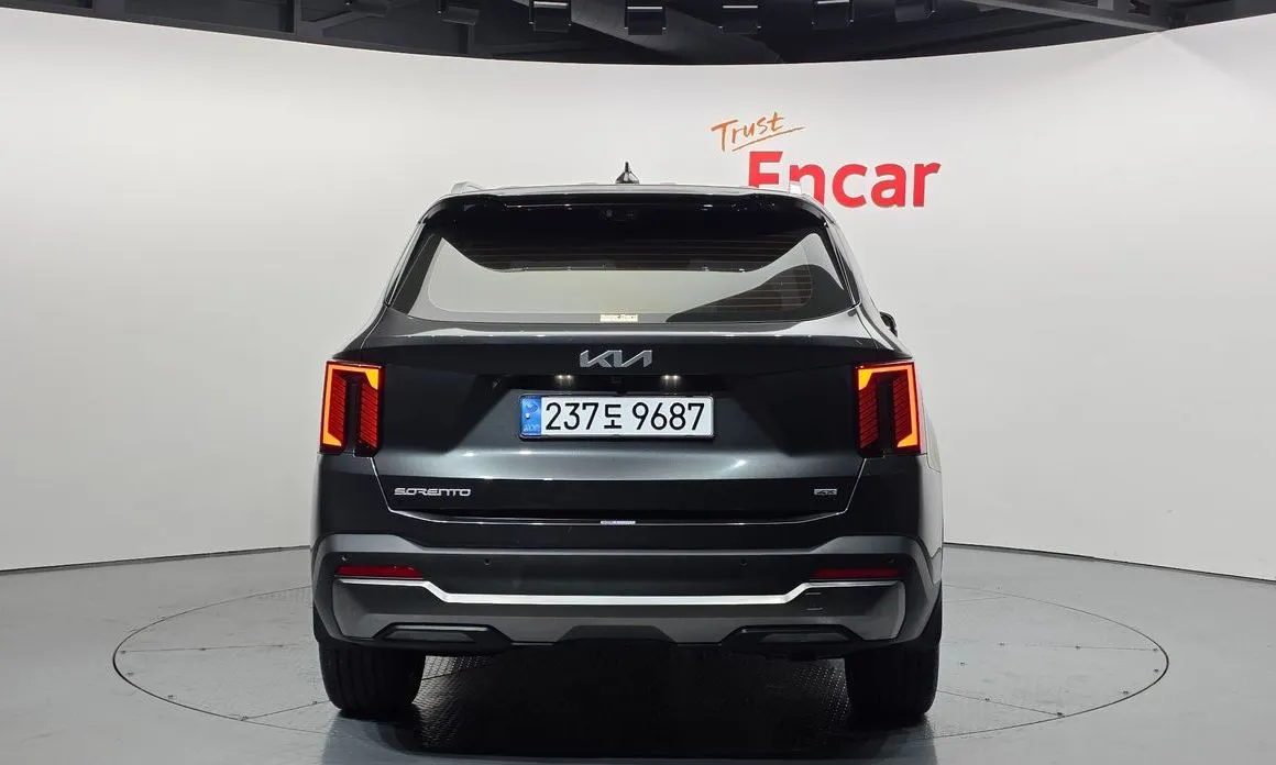Kia Sorento — фото 4