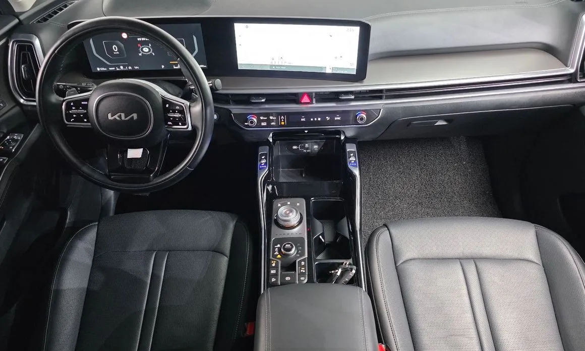 Kia Sorento — фото 10