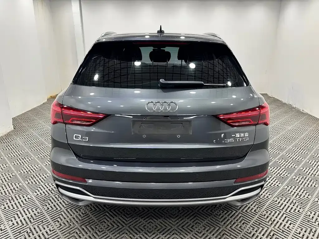 Audi Q3 — фото 8