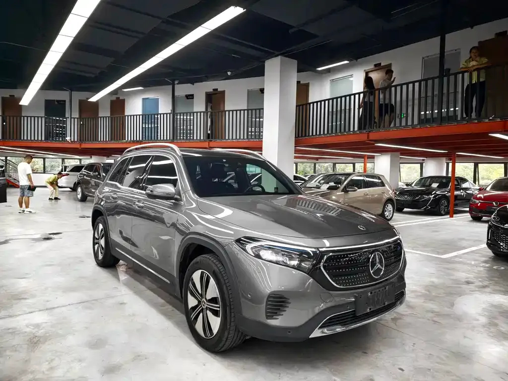 Mercedes-Benz EQB — фото 9