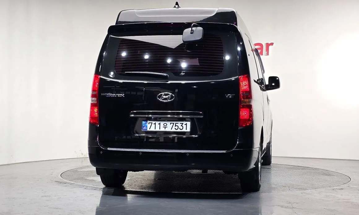 Hyundai Starex — фото 4